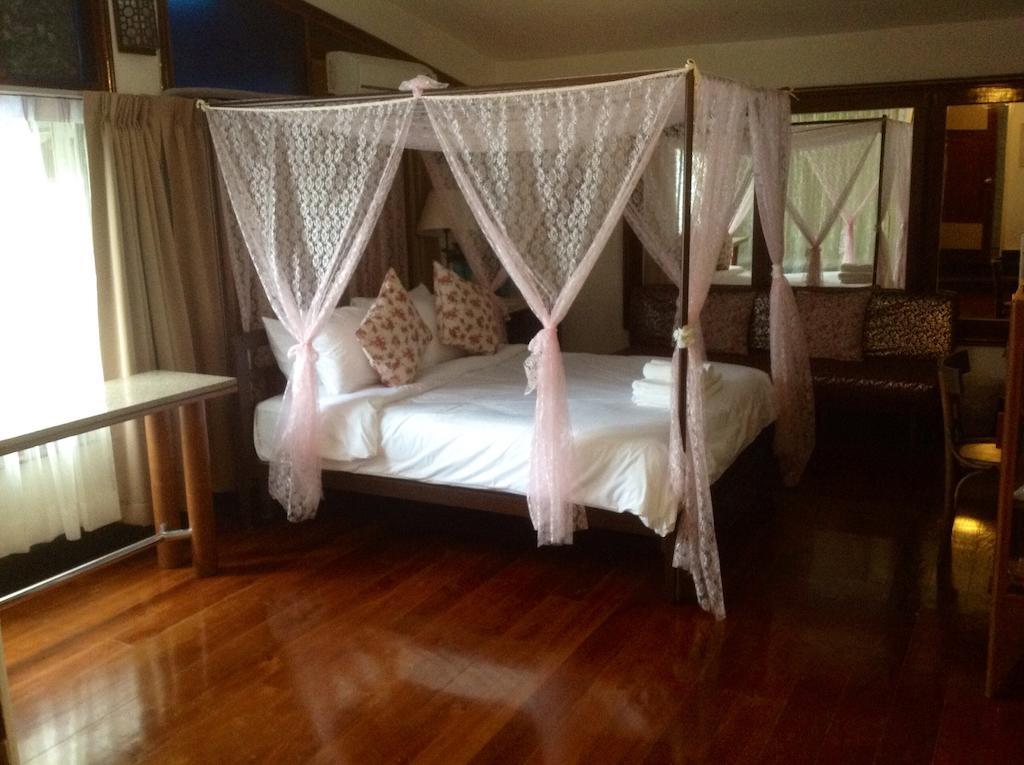 Kansiree Boutique House Bed and Breakfast Bangkok Rum bild