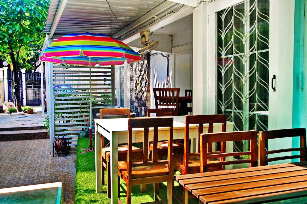 Kansiree Boutique House Bed and Breakfast Bangkok Exteriör bild